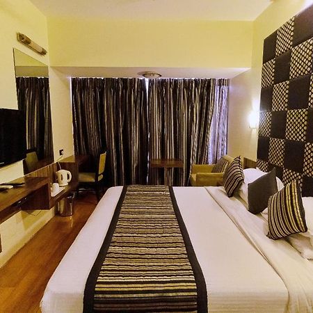 Hotel Silver Inn Bombay Esterno foto