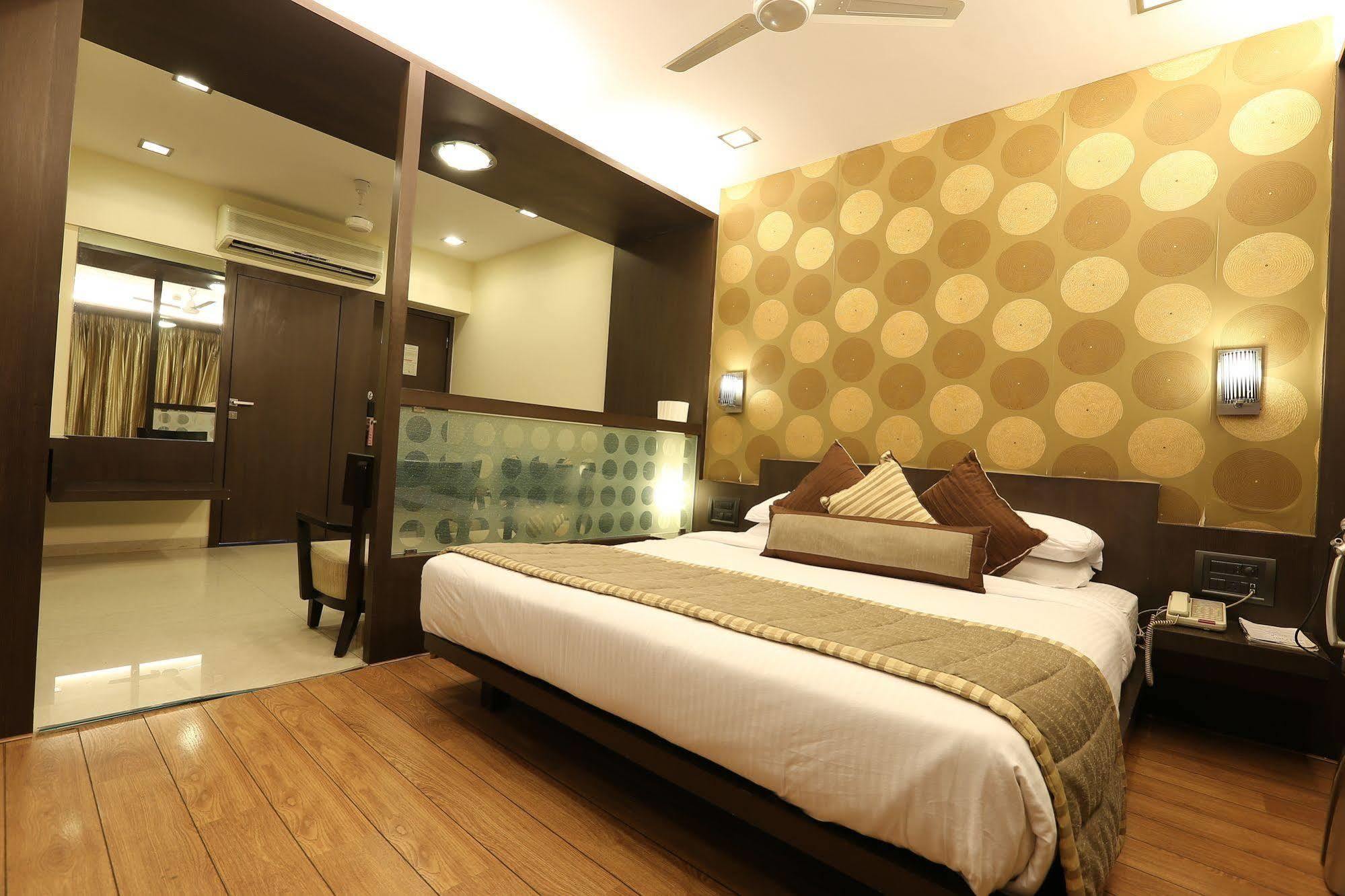 Hotel Silver Inn Bombay Esterno foto