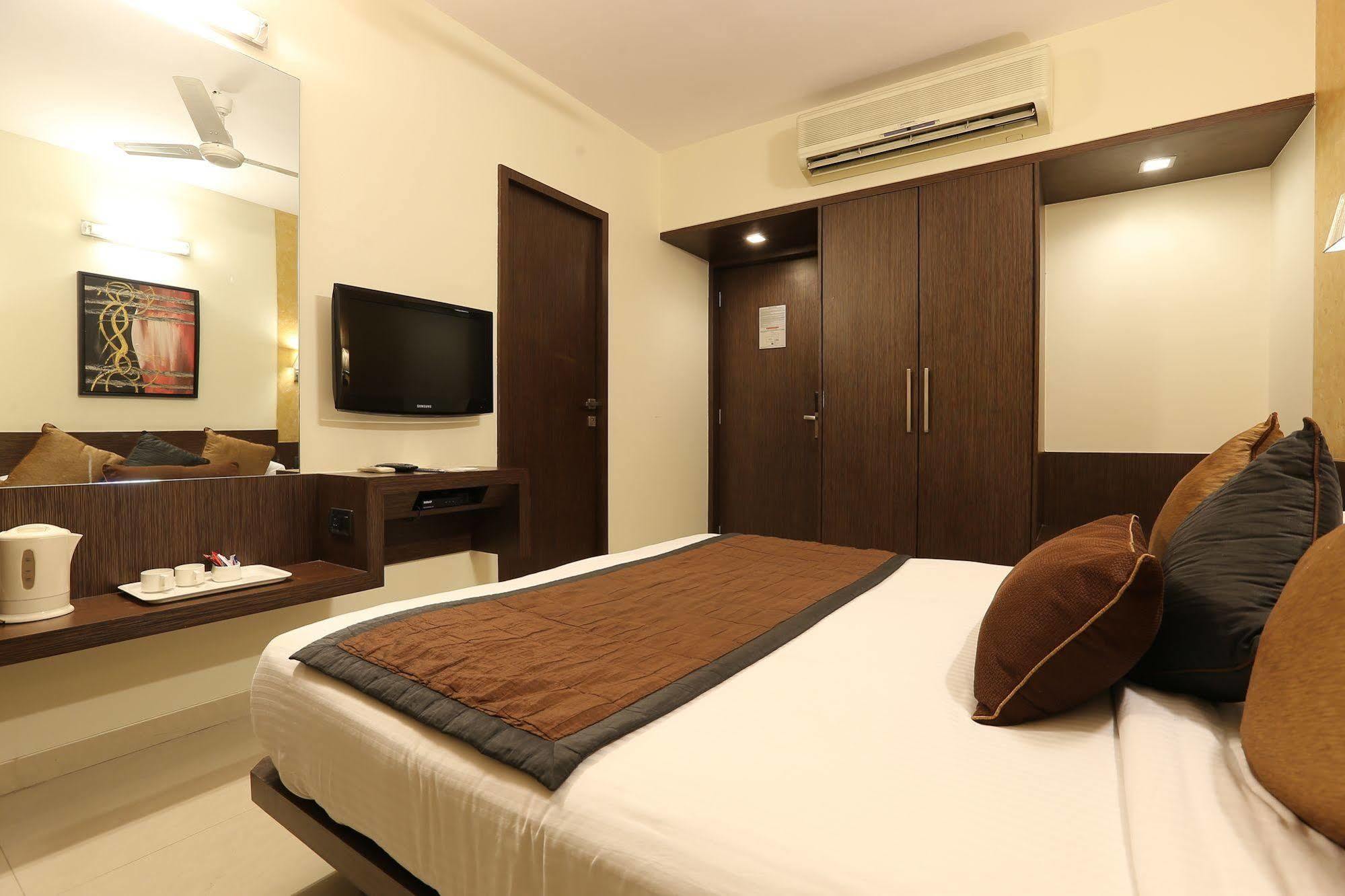 Hotel Silver Inn Bombay Esterno foto