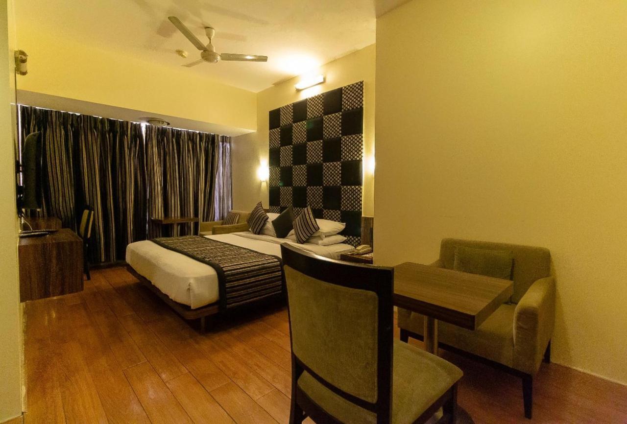 Hotel Silver Inn Bombay Esterno foto